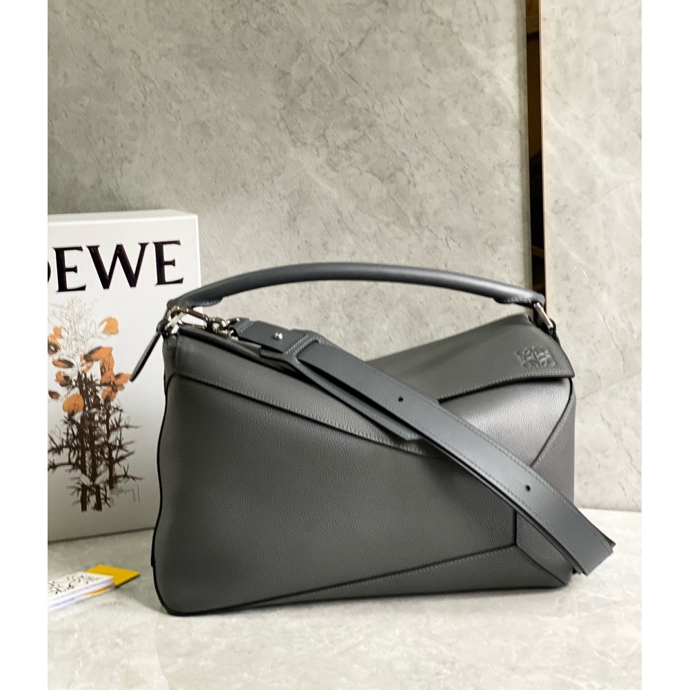 Loewe Puzzle Large Bag in Dark Grey Classic Calfskin