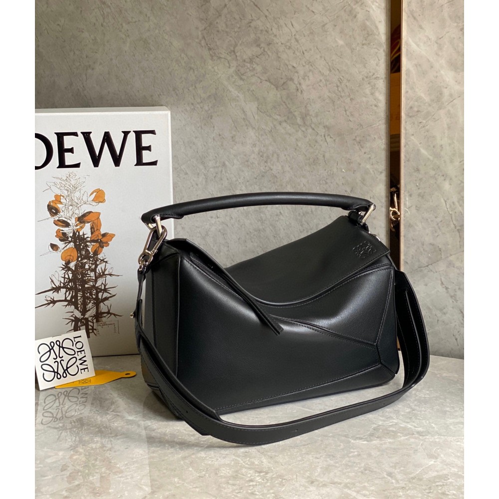 Loewe Puzzle Medium Bag In Black Classic Calfskin